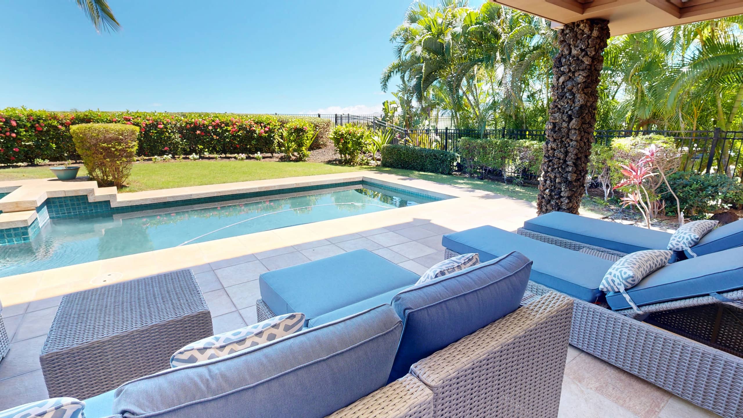 Home in Waimea · ★4.7 · 3 bedrooms · 6 beds · 3 baths - Image 15