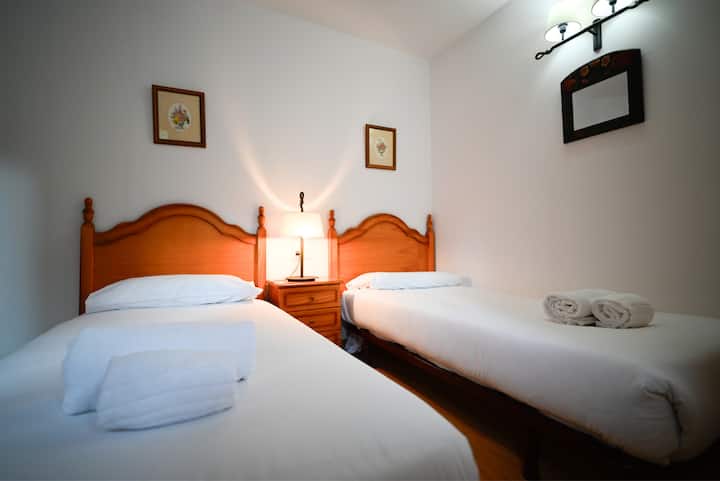 "Very nice apartment overlooking the slopes."-David★★★★★