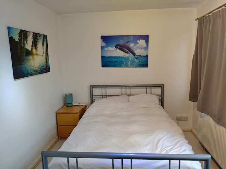 Cama