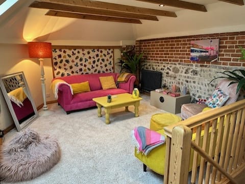 Successful Airbnb property: FLINT SHED Retreat nr Norwich, The Norfolk Broads in Broadland