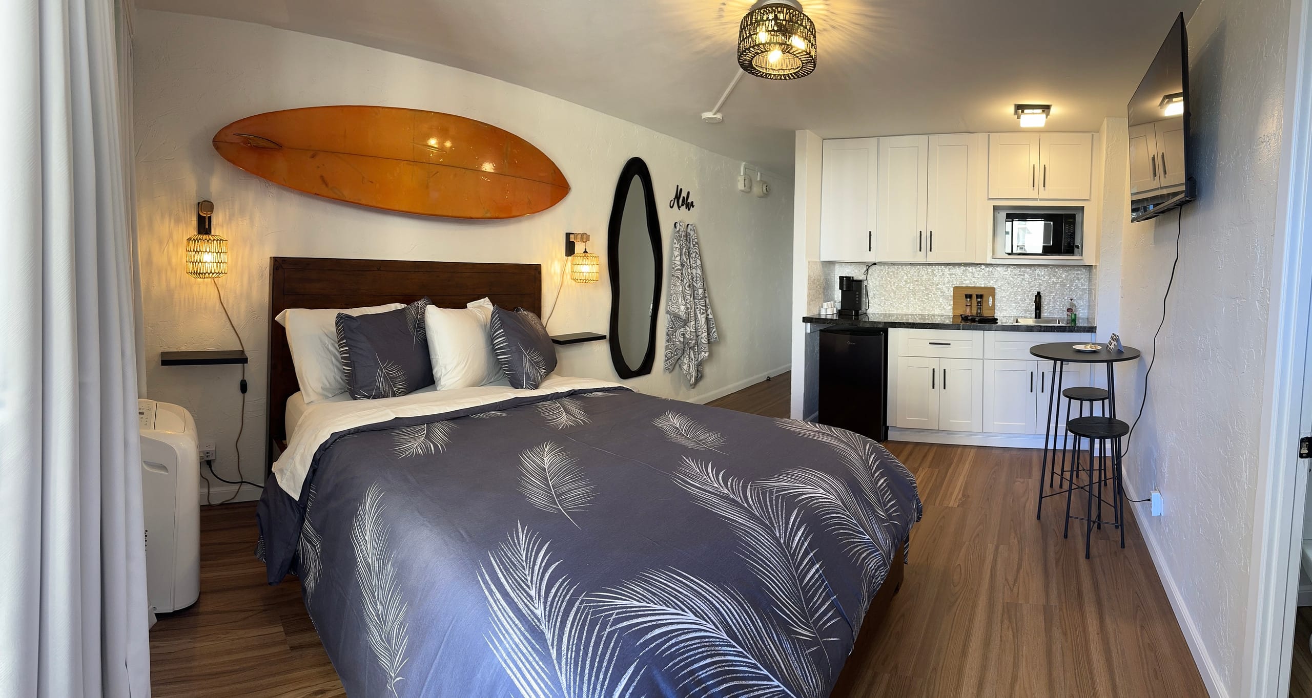 Condo in Honolulu · ★4.79 · Studio · 1 bed · 1 private bath - Image 47