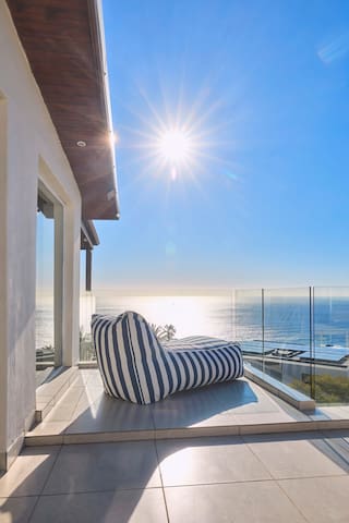 Mountain Oasis Villa – Pool, Hot Tub, Inverter