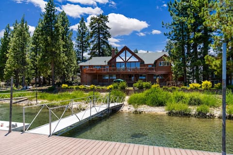 Lakefront Luxury Private Dock, Spa & Game Room