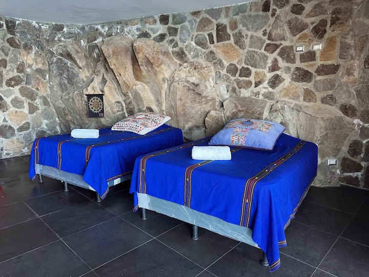 Casa Sobre La Roca, Lakefront Villa – Lake Atitlan - Villas for