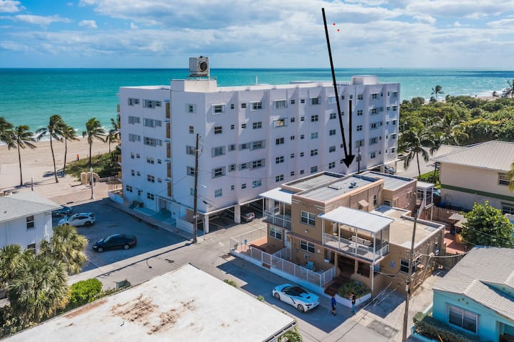 1br/1ba 150 Steps To The Beach & Boardwalk - Hollywood, FL