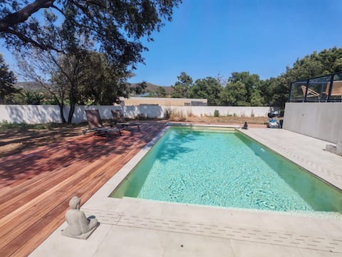 Villa Rossa Contemporary Heated Pool