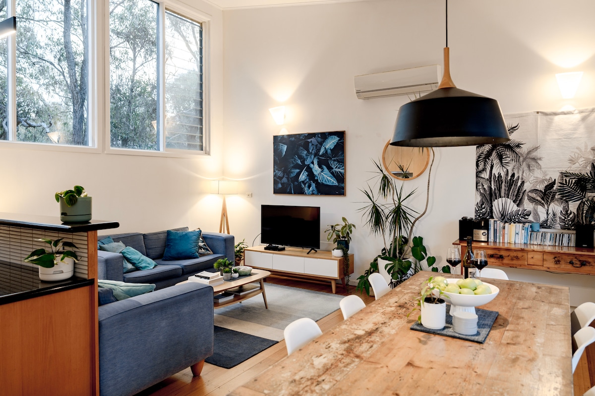 Top Airbnb: Tranquil Surf Coast escape nestled in the trees in Aireys Inlet