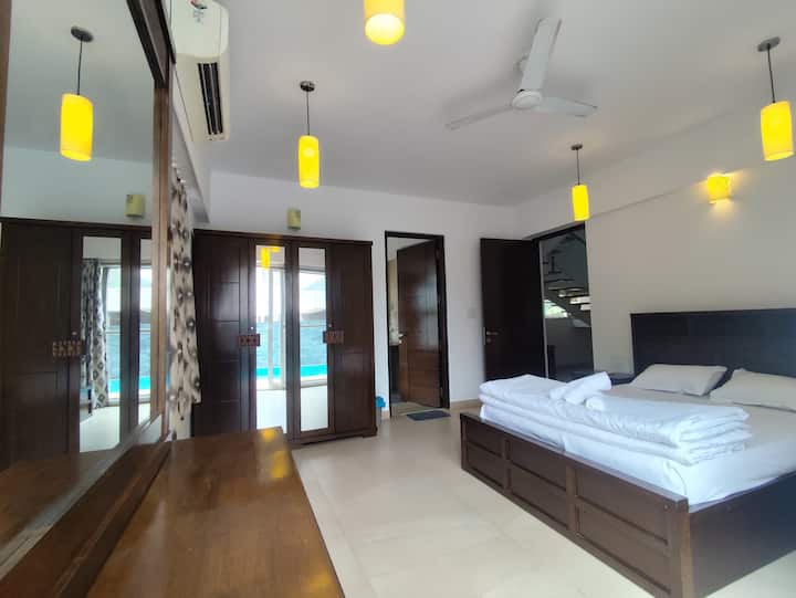 Bedroom 1 image 1