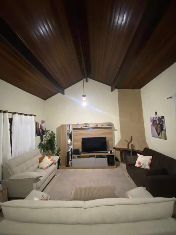 Casa No Interior Com Lago No Condomínio - Itupeva