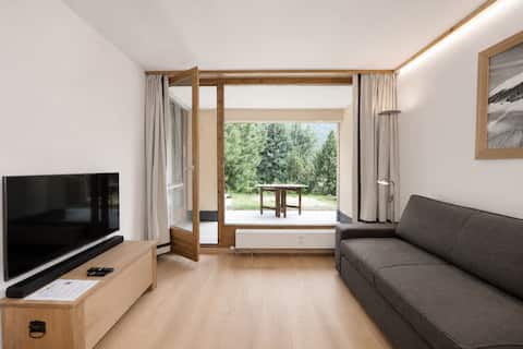 Alpine Nook – Cozy Engadin Retreat near St. Moritz