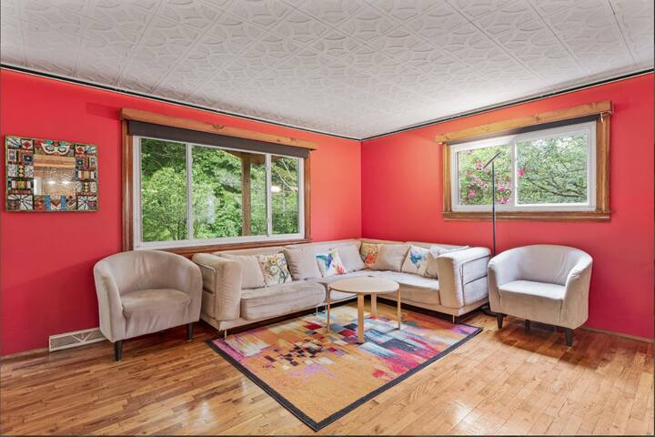 Spacious, fun, unique, tons of amenities