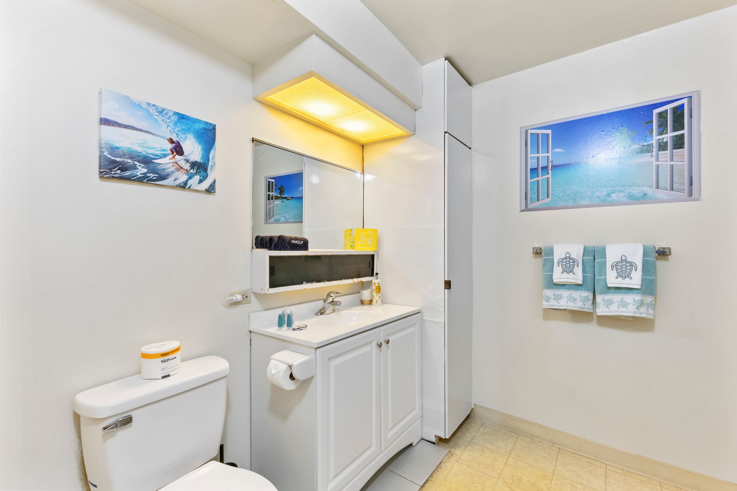 Basic Studio 🏝 1 Block To The Beach! Legally Zoned - Image 9
