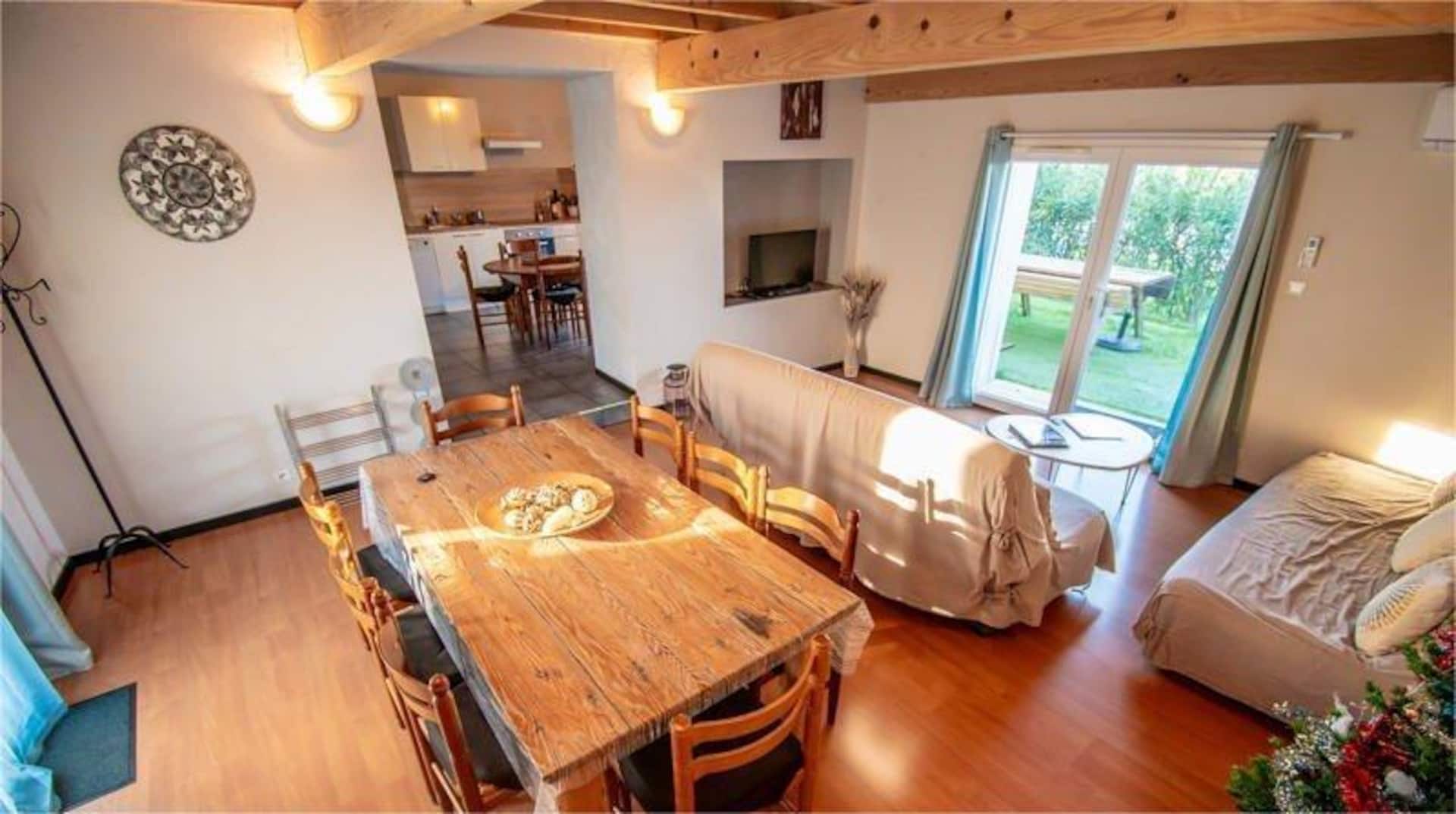 Charming cottage for 9 people in the countryside