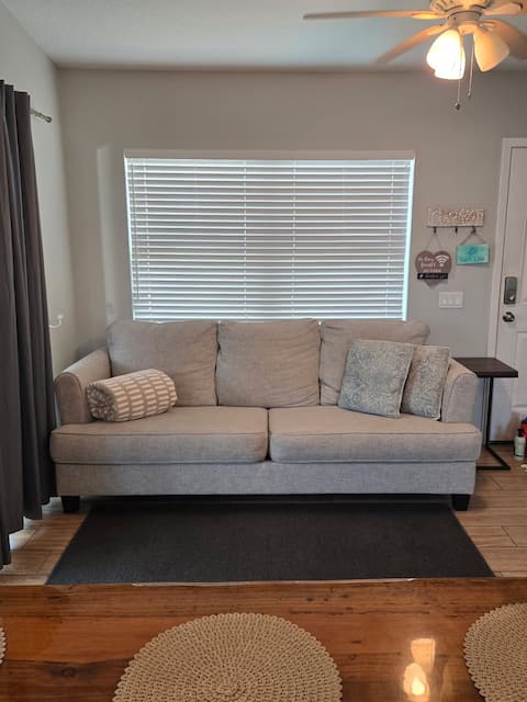 Successful Airbnb property: Cocoa Beach Vacay in Palm Bay / Melbourne / Titusville