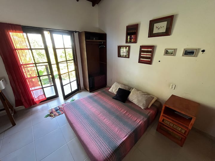 საძინებელი 1