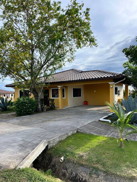 New house! 5 min from David on the Boquete highway