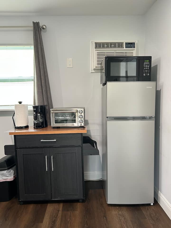 Cozy And Clean Guesthouse In Boynton Beach - ボイントンビーチ, FL