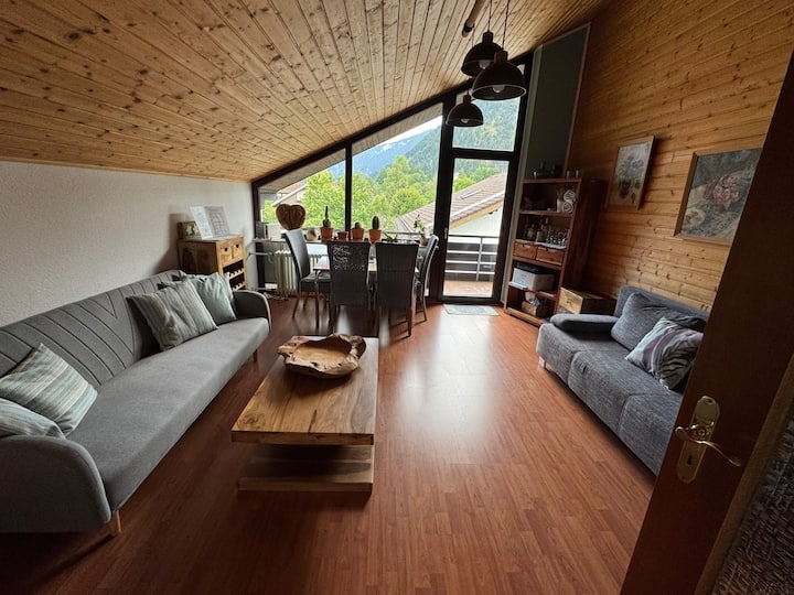 Gemütliche Ferienwohnung Mit Bergblick - Oberammergau