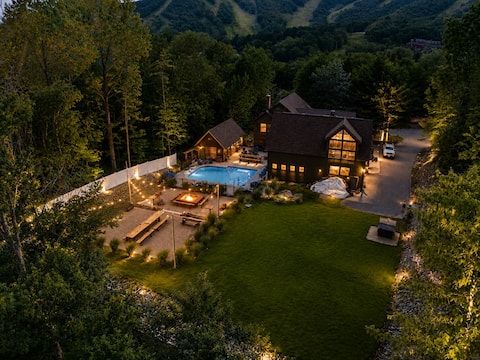 Skitopia mountain oasis with pool and spa