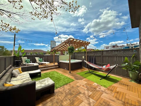 BEST Rooftop&HotTub in Downtown HFX - Sleeps 10!