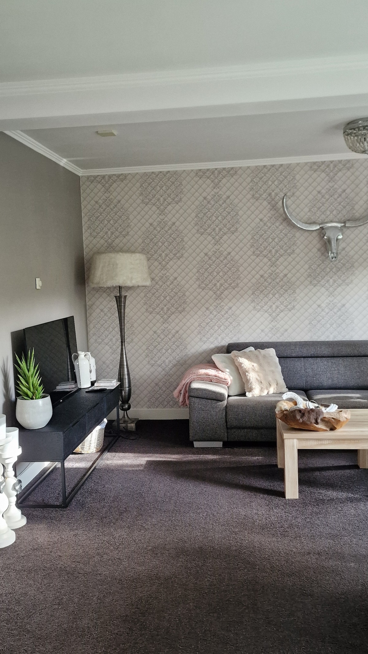 Popular Airbnb listing: Cozy forest cottage at De Hoge Veluwe/Kröller-Müller in Otterlo