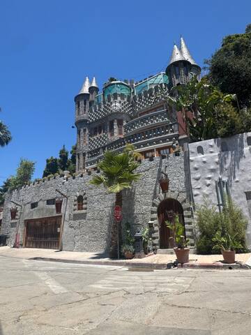 The Castle Ivar ! gallery image 5