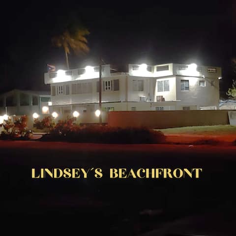 Top Airbnb: Lindsey's Beach/Ocean front Home for Relaxation in Suárez