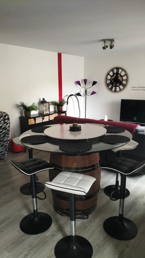 Top performing Airbnb: Warm and cozy apartment in Chalon Sur Saône