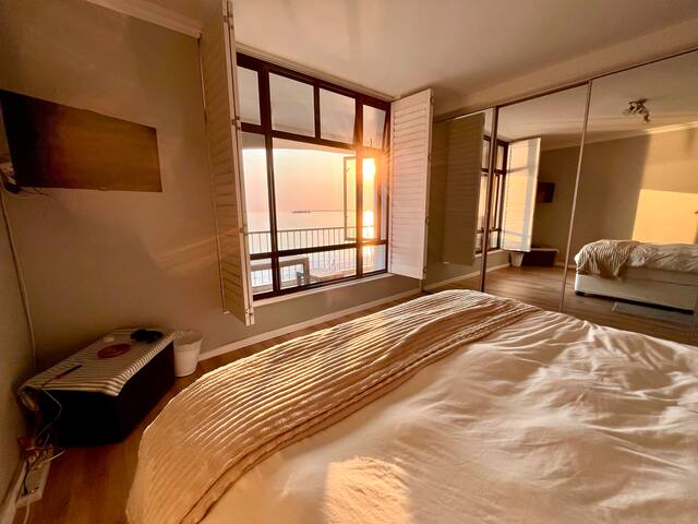 Blouberg beach front, Garage, Views and Sunsets. gallery image 3