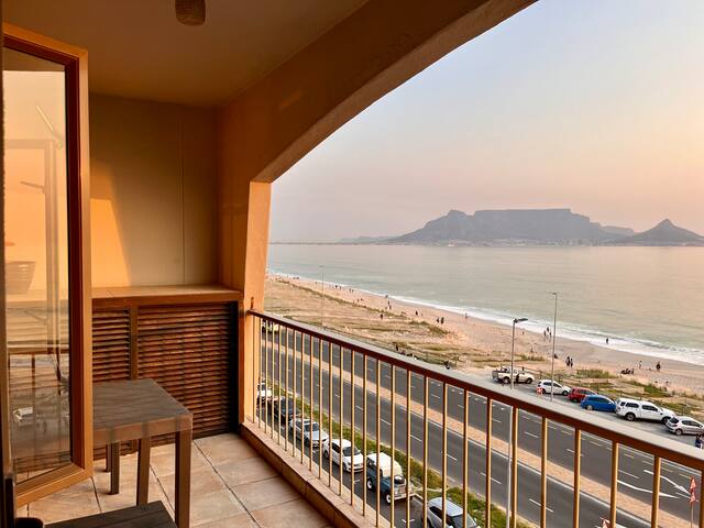 Blouberg beach front, Garage, Views and Sunsets. gallery image 5