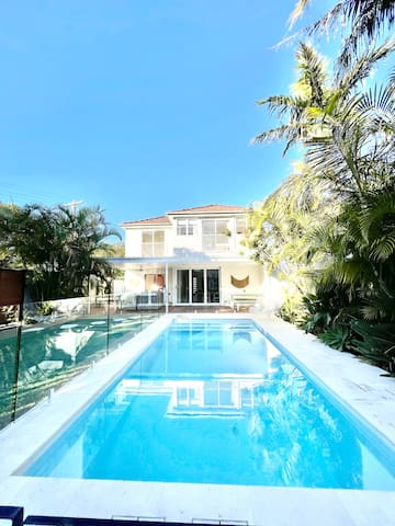 Huge family entertainer in the heart of Freshwater