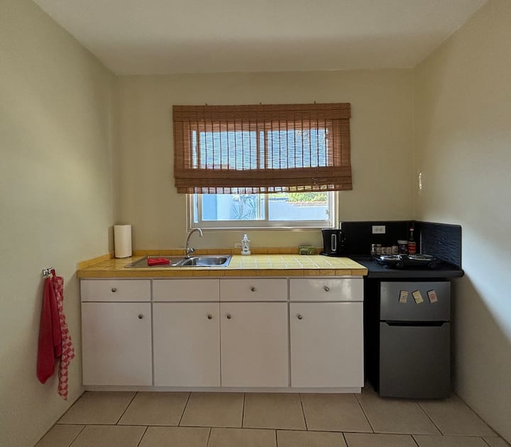 Rustig Gelegen Studio Op 10 Min. Van Oranjestad. - Aruba
