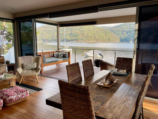 Cottage Point Adults Waterfront Retreat gallery image 5