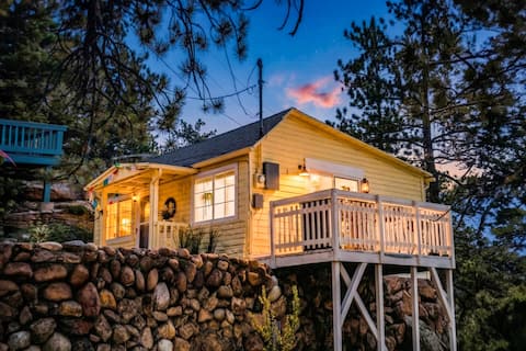 Popular Airbnb listing: Downtown Cabin on Quiet Hilltop. Airy Deck & Views in Fort Collins / Loveland