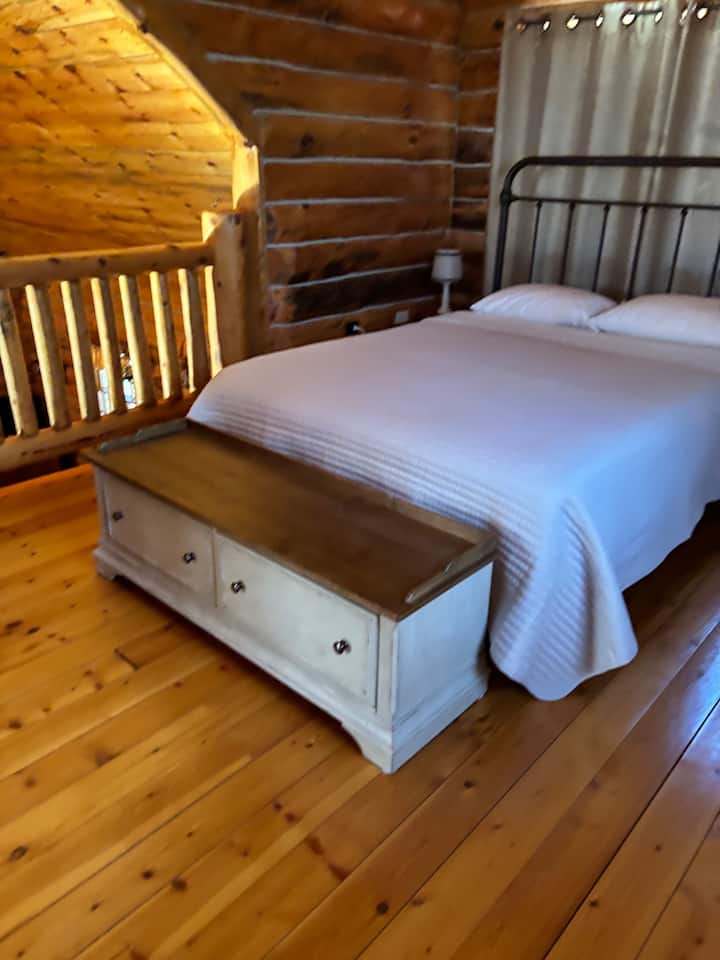 Dhoma e gjumit nr.1, krevat dopio "Queen"