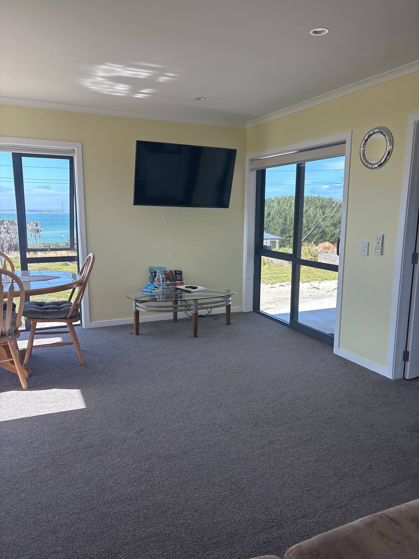 Beautiful Views - Self Contain Unit 2 4