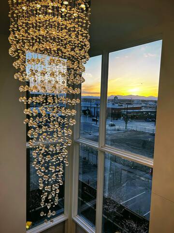 A luxurious stay at modern 4-story Home (RiNo) gallery image 3