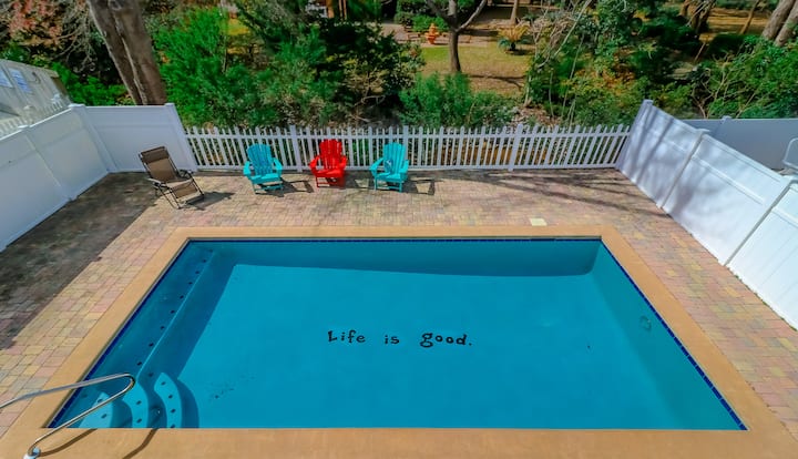 Haven: Walk To Surfside Beach & Pool In Pet-friendly Home - Murrells Inlet, SC