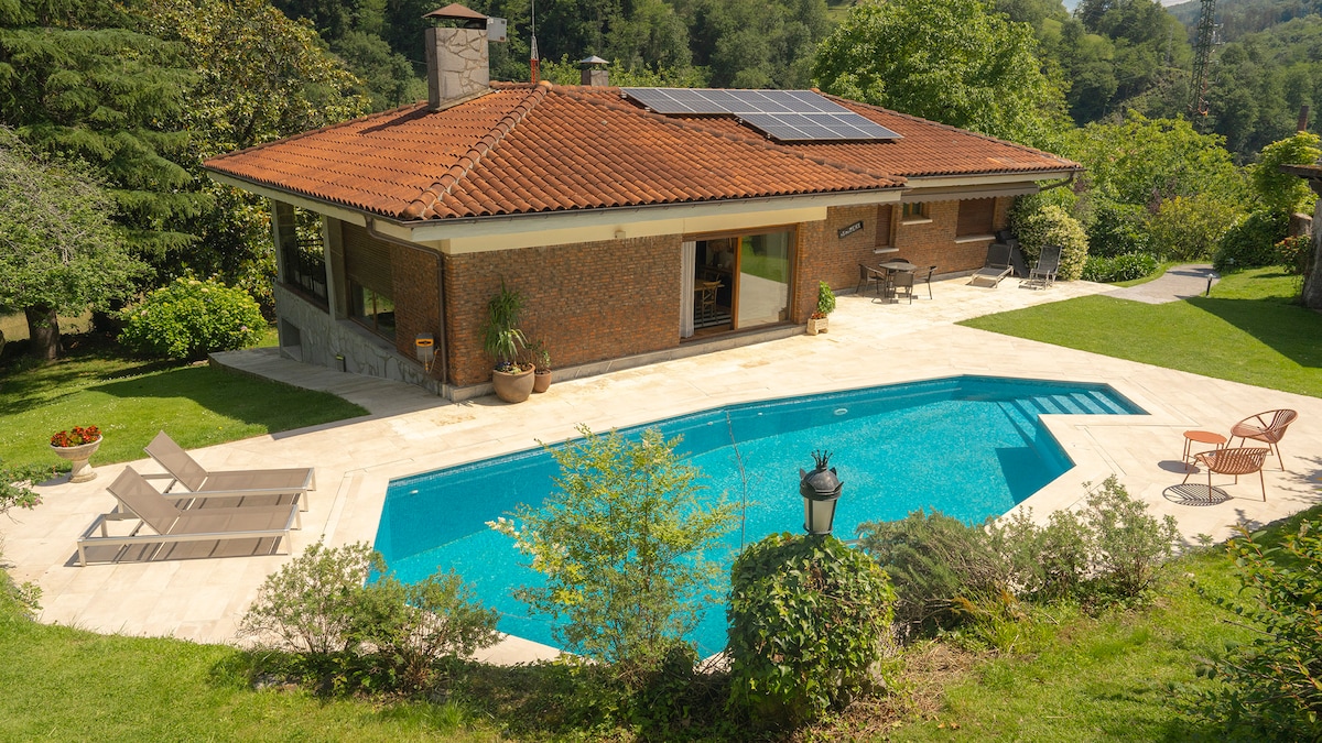 Finca Granada — view 2
