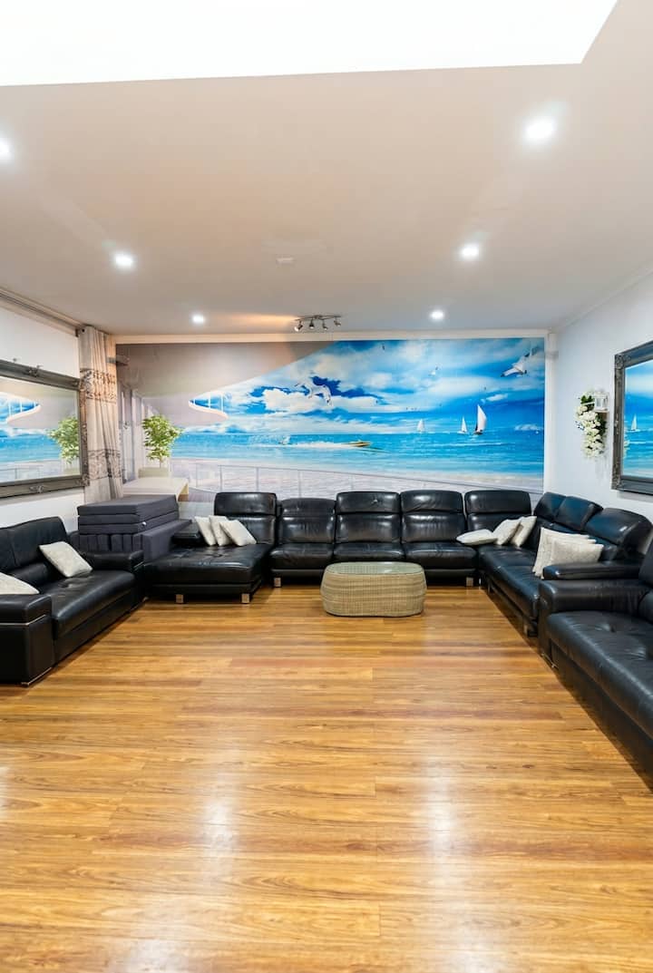 Malibu House |Beach |Spa|16 Guests| 6 Free Parking