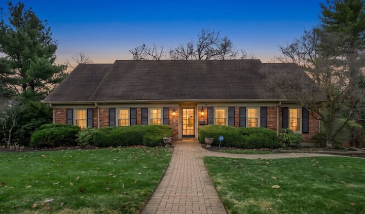 Pool | Hot Tub | Covered Porch | Patio | Game Room