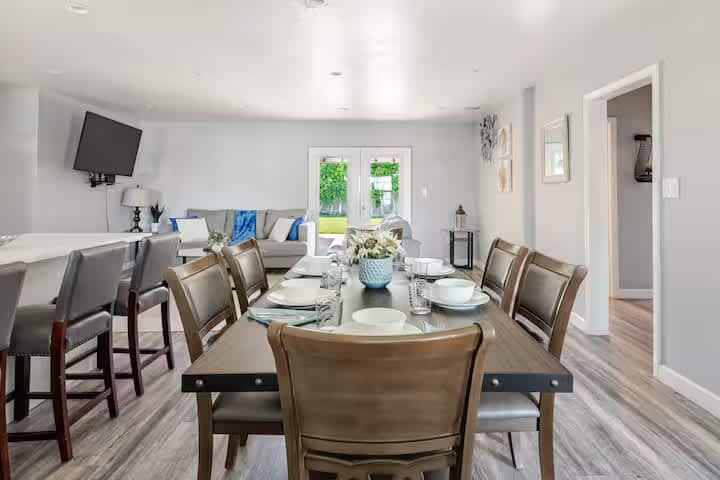 107 Modern Family Comfortable La Home! - San Fernando, CA