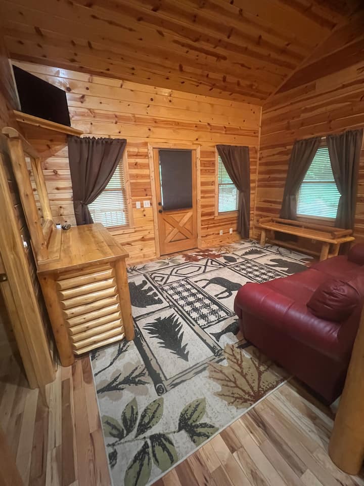 Apartmán s manželskou posteľou King na prvom poschodí mimo obývacej izby