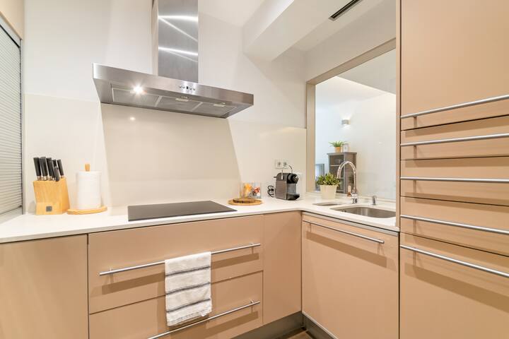 Spacious & Centric 3BR Arc de Triomf/AC/Wifi gallery image 3