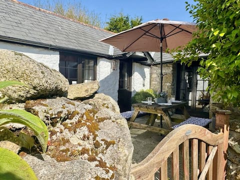 Ladydown Cottage at Hallagenna Cottages