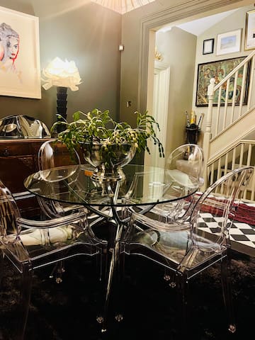 Georgian Town House in zone 1