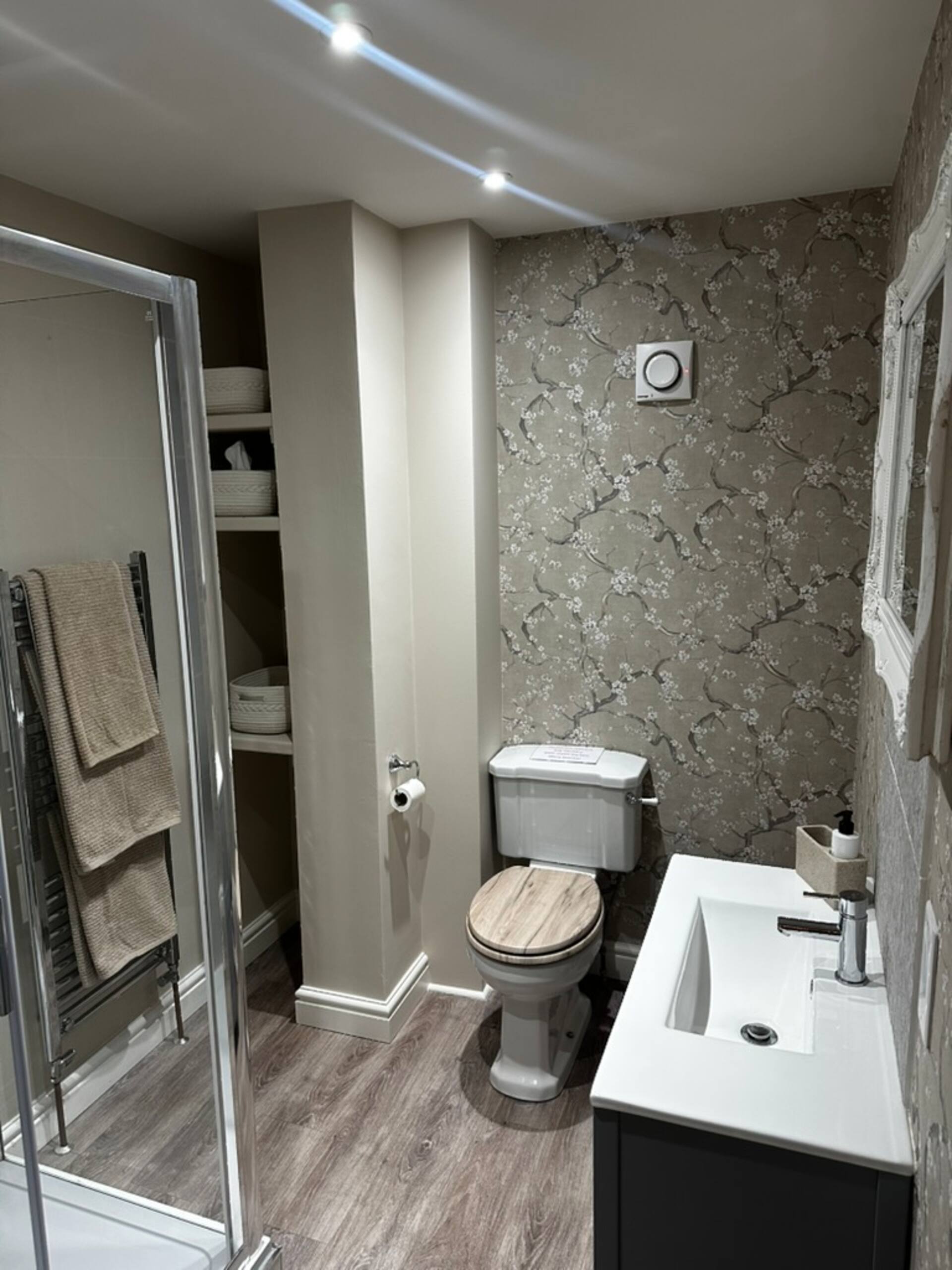 Stylish and spacious Apartment in the heart of Historic Market town of Beverley. — photo 4