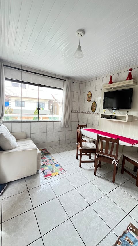 Top Airbnb: In the village, 200 meters from Canto Grande Beach em Santa Catarina