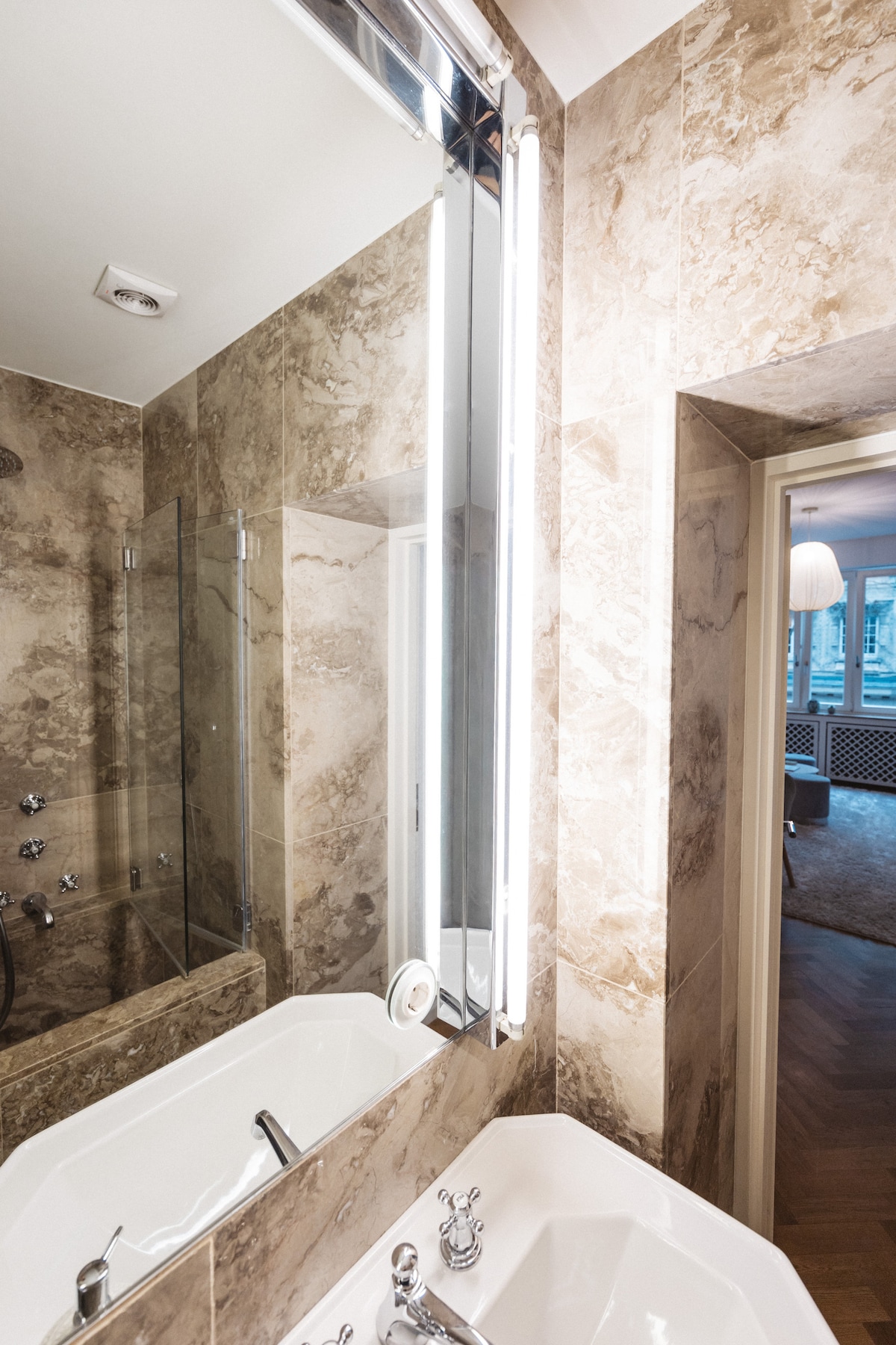 Beautiful apartment in the center of Cologne