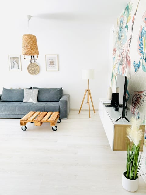 Garden Suite Apartments free 2 pcs parking